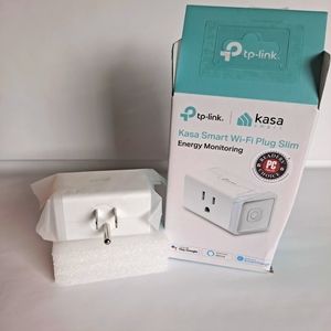 Kasa Smart wifi plug slim.